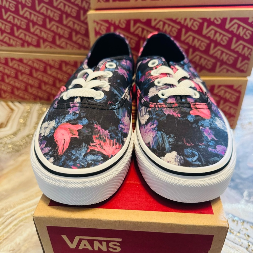 Vans New W / Box Vans Authentic Warped Floral Low Top Lace Up Shoes - Picture 6 of 11